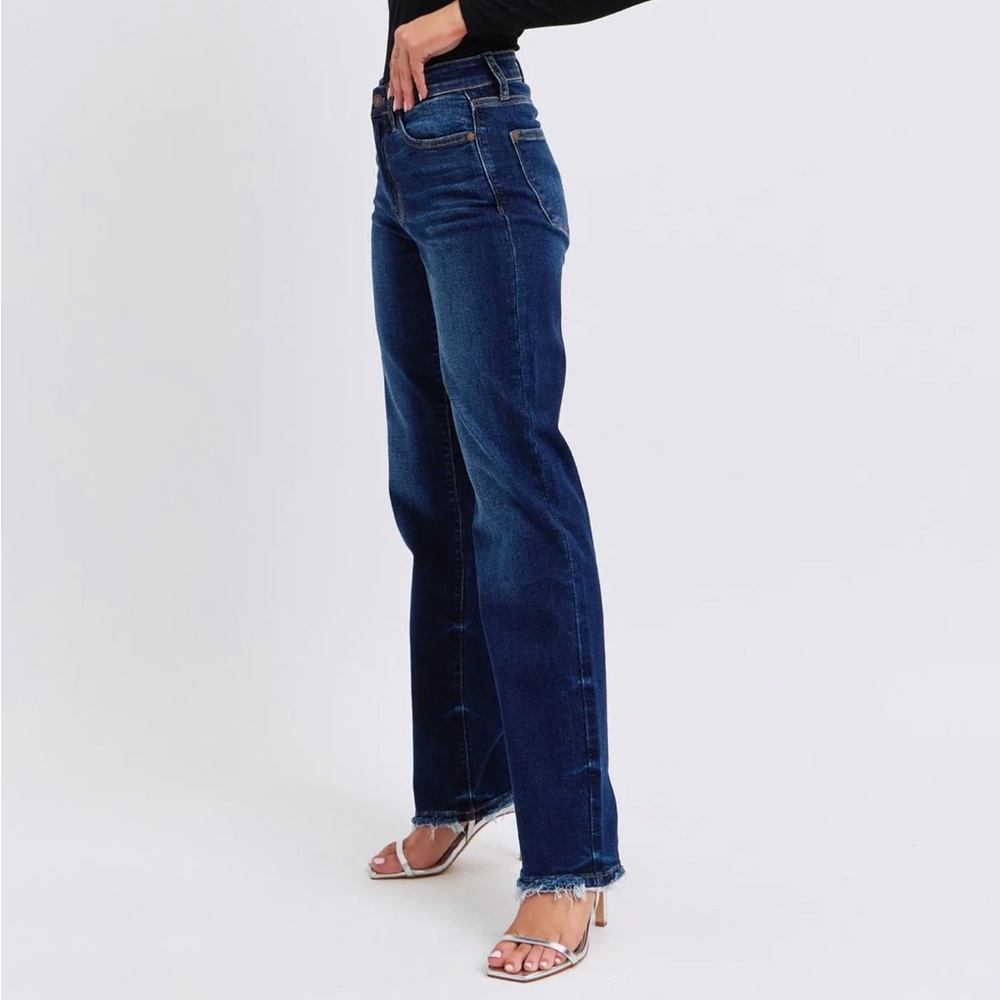 Judy Blue straight leg - Picture 11 of 11